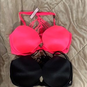 Victoria’s Secret Very Sexy lightly lined plunge